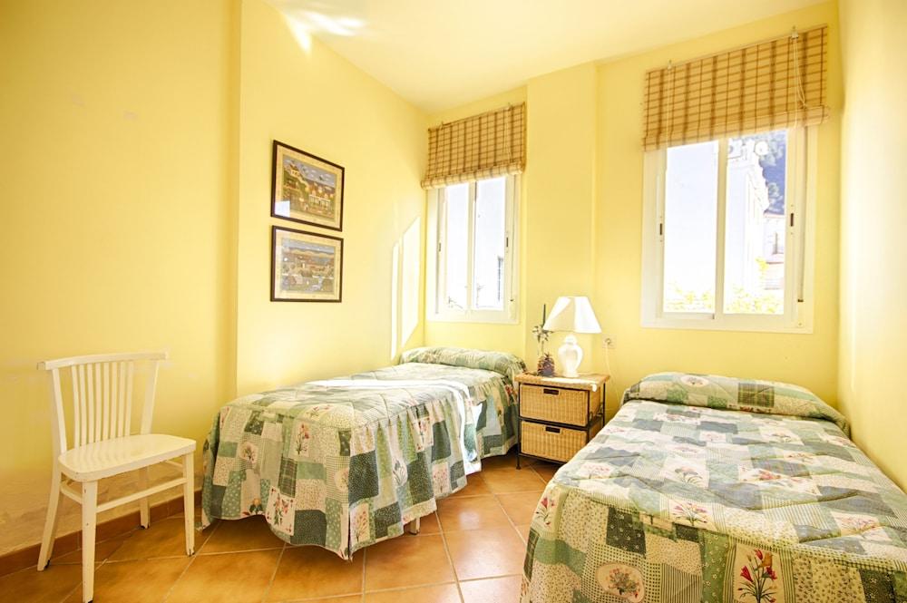 Hotel Rural Sierra Tejeda Alcaucín Esterno foto