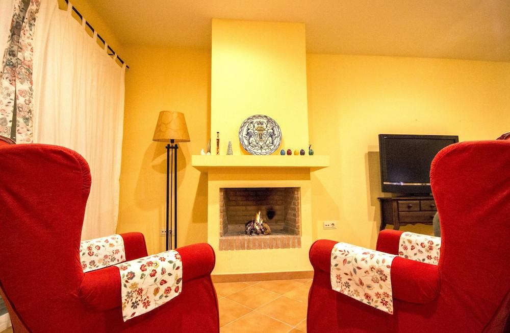 Hotel Rural Sierra Tejeda Alcaucín Esterno foto
