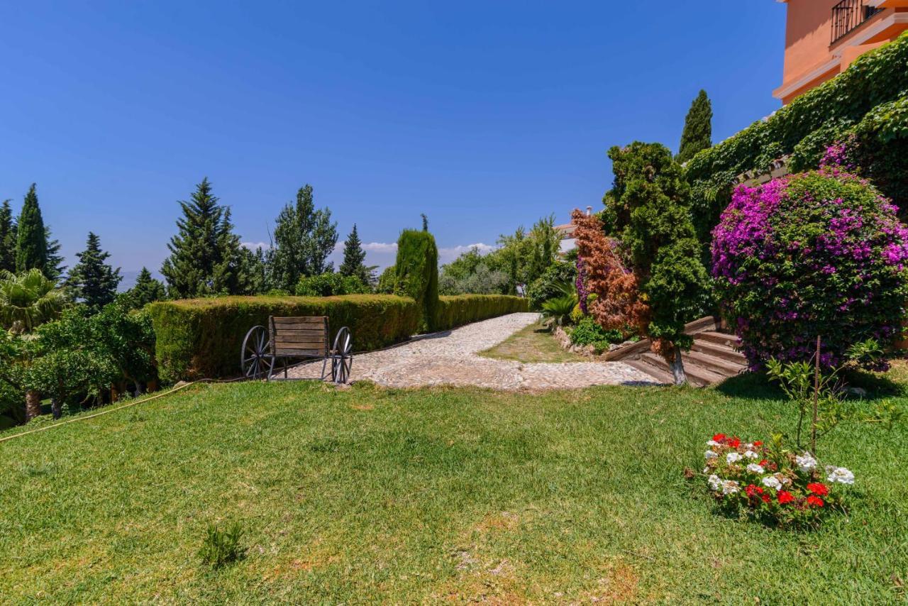 Hotel Rural Sierra Tejeda Alcaucín Esterno foto
